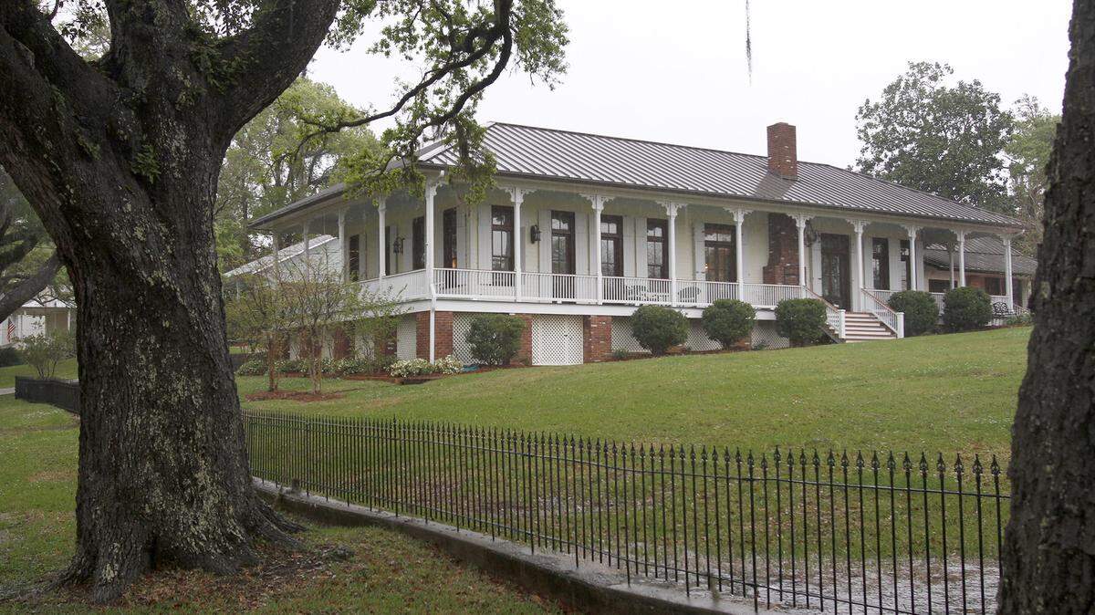 TIM ISBELL/SUN HERALDEgan Cottage, Jo Ann and Harlon Crimm's home, is part of the Mississippi Gulf Coast Spring Pilgrimage.