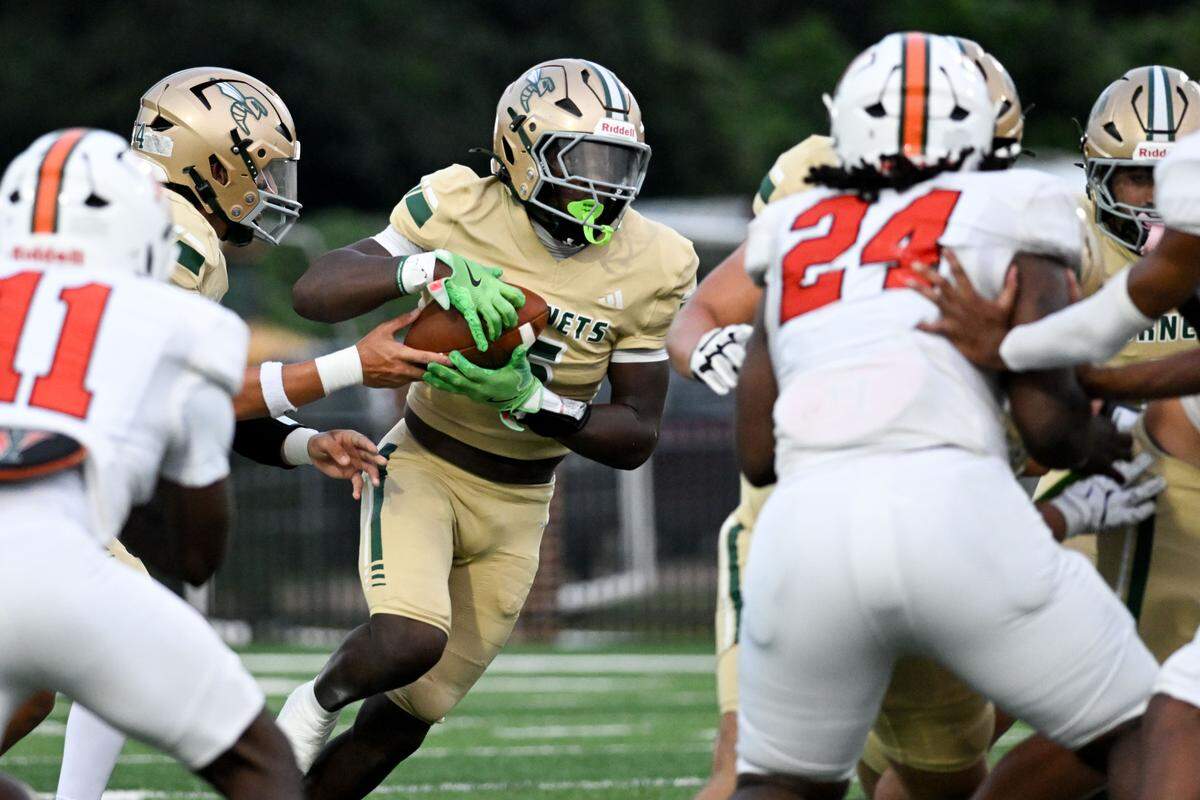 Poplarville’s Tylan Keys (5) runs the ball during a high school football game at Poplarville High School on Friday, August. 29, 2025. West Harrison won 34-18.