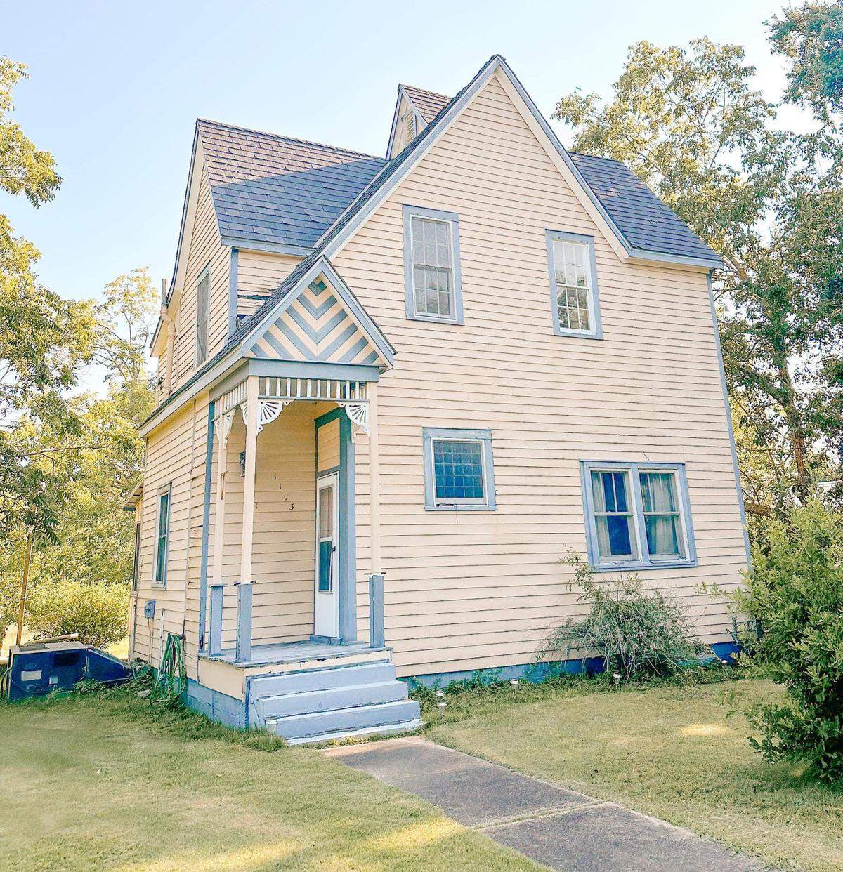 Lang’s Seven Gabled Cottage, or the Lang-Madsen House, was built in the late 1800s and is one of the oldest buildings in Ocean Springs.