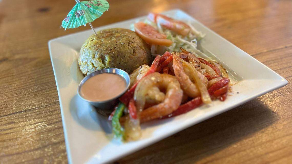 This hole-in-the-wall restaurant is gaining steam in South MS. Here’s our review