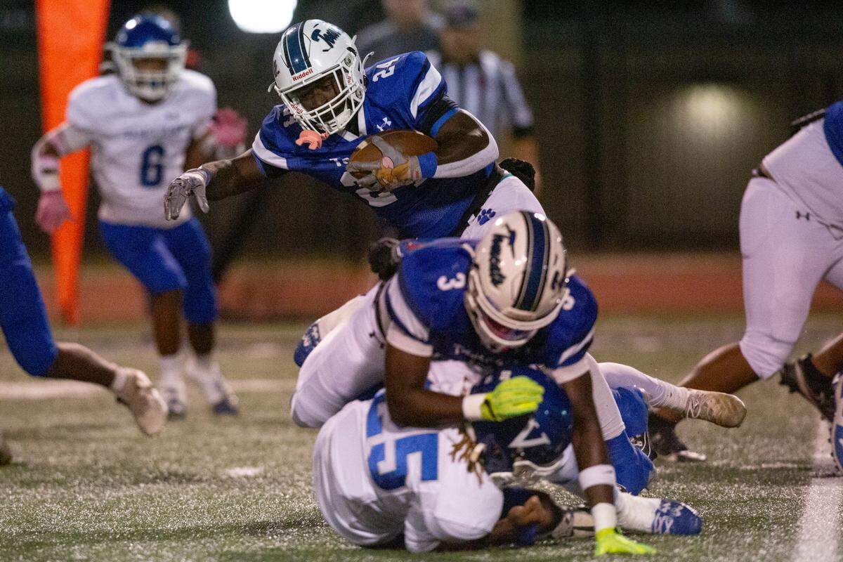 Stone County’s Ky’lan Burnett runs the ball during a game between Stone County and Vancleave at MGCCC in Perkinston on Friday, Oct. 18, 2024.