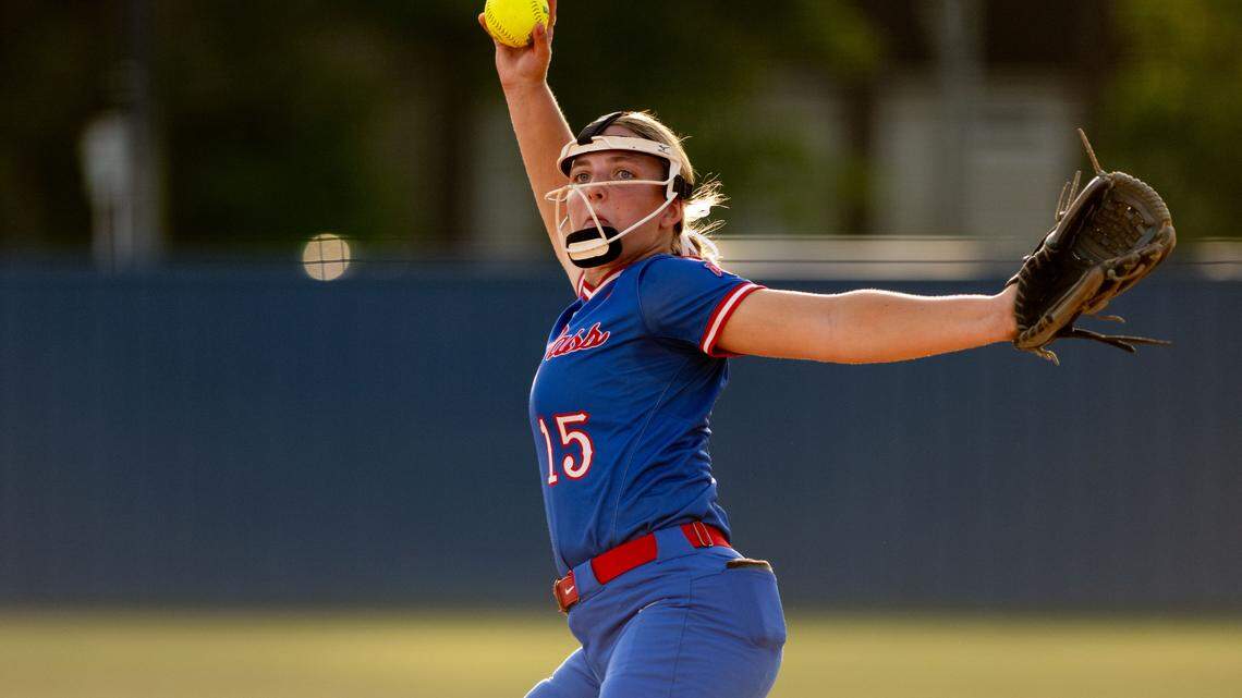 Coast softball star strikes out 500th career batter. She’s only a sophomore