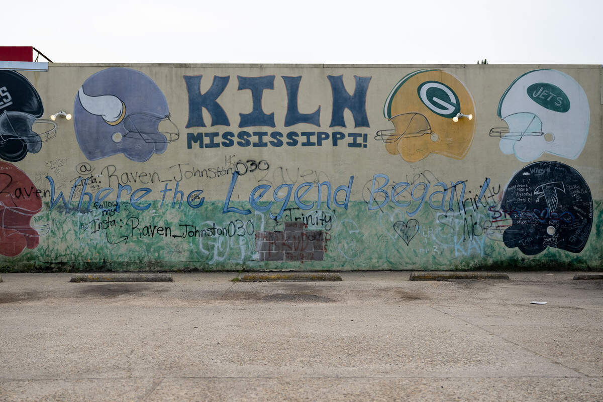 A mural in Kiln honors former NFL quarterback Brett Favre on Wednesday, Sept. 17, 2025. Favre grew up in the Kiln and later played for the Green Bay Packers and Minnesota Vikings.
