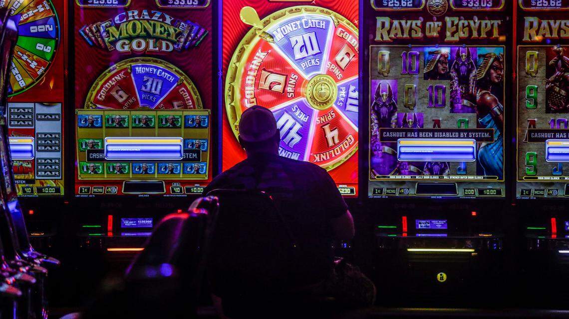 Do I still have to wear a mask at Mississippi casinos? Here are the new COVID rules.