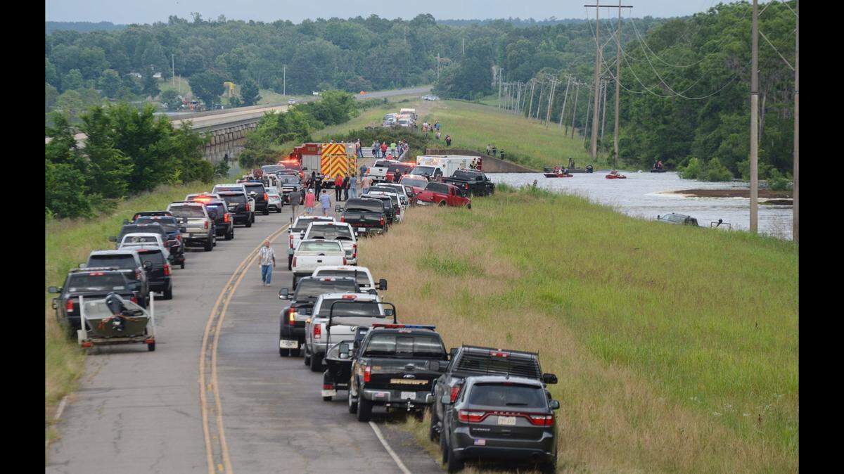 The search for a missing teen on Louisiana’s Lake Bistineau has taken a dangerous turn, due to the growing number of distraught people who have descended on the area, according to the Bossier Parish Sheriff’s Office.