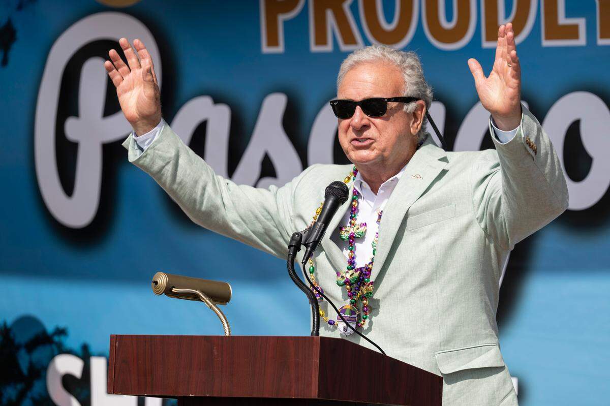 Pascagoula Mayor Jay Willis speaks during a press conference about Amtrak’s Mardi Gras service line outside Pascagoula’s Amtrak stop on Tuesday, July 1, 2025.