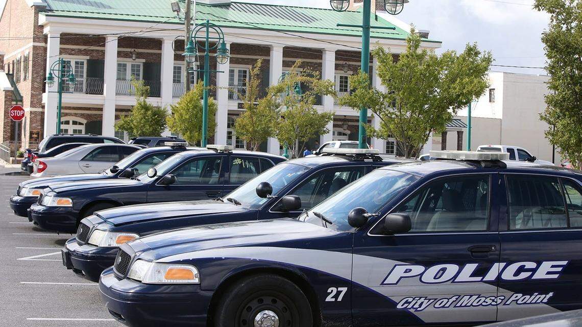 Moss Point scrambling for police help after wave of officer resignations