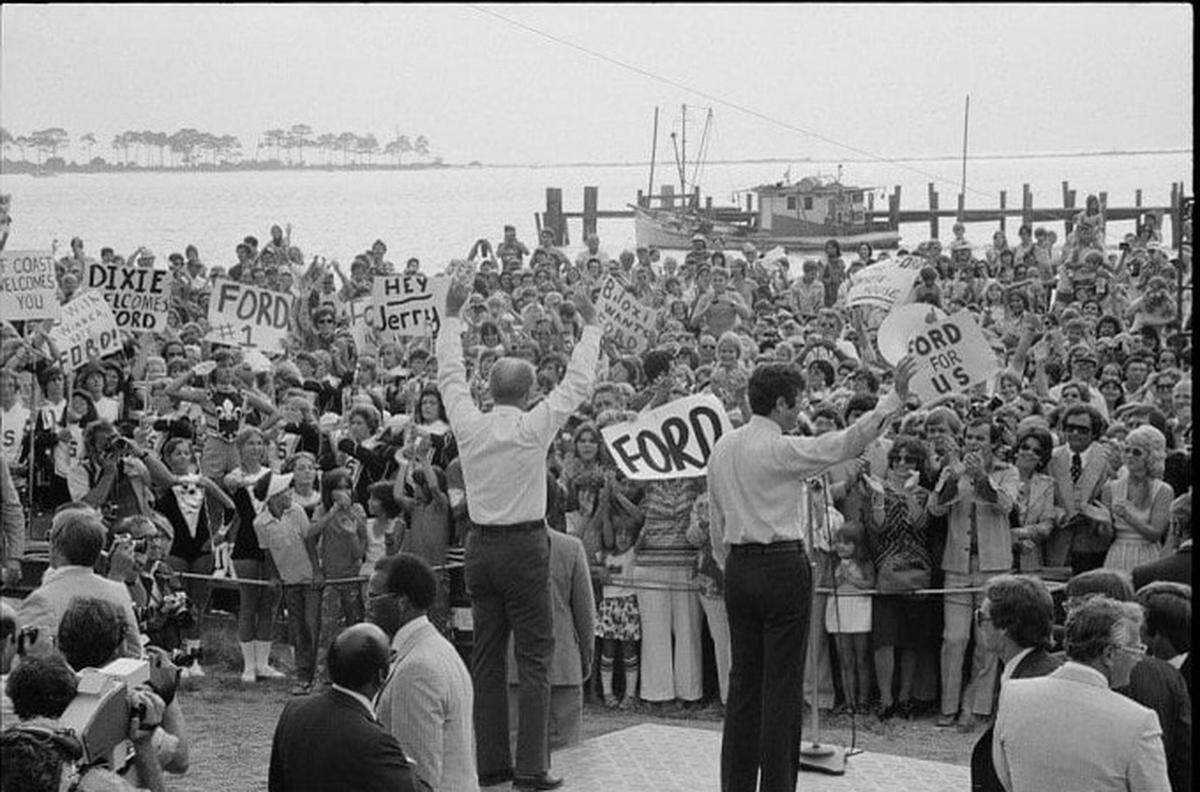 Gerald Ford in his 1976 campaign stop at the Mavar Factory joined with Trent Lott on stage