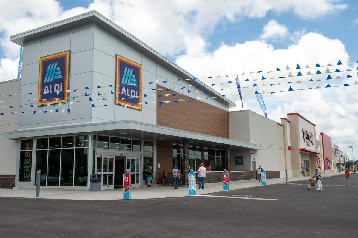 A new ALDI grocery store opened in Pascagoula on Friday, April 26, 2024. Another is open in Ocean Springs and two more are coming in D’Iberville and Gulfport.