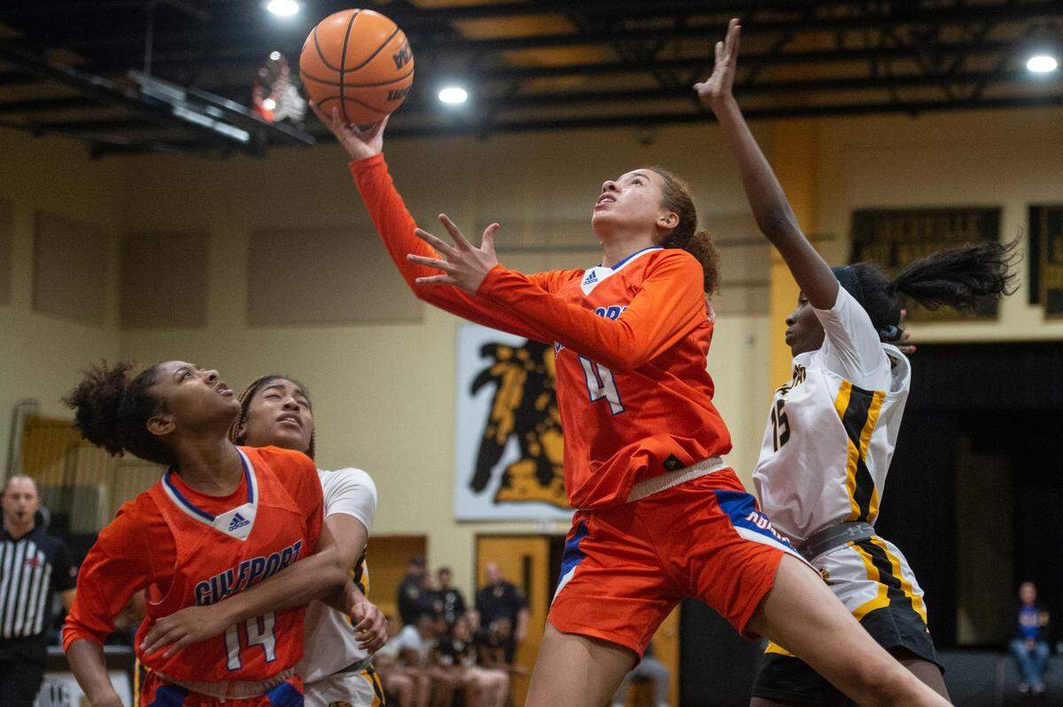 Gulfport’s Micah O’Dell goes for a layup during a playoff game at D’Iberville High School in D’Iberville on Friday, Feb. 17, 2023.