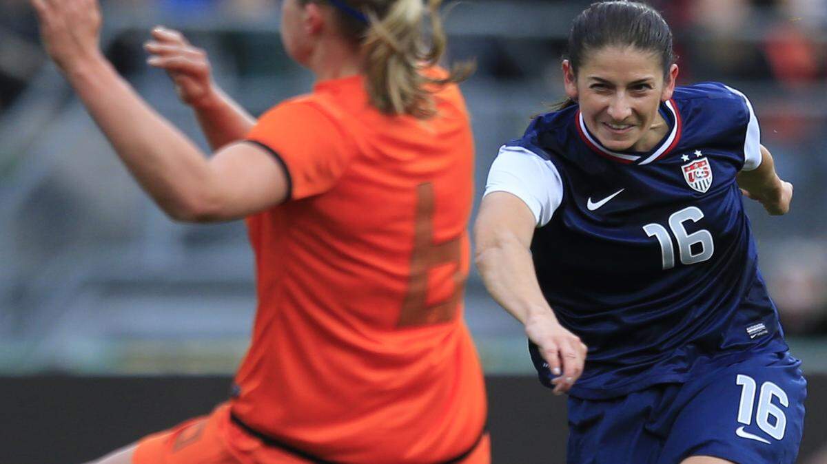 PETER DEJONG/ASSOCIATED PRESS 
 Former United States Women's National Team member Yael Averbuch is set to host a youth soccer clinic at the Gulfport Sportsplex on Saturday.