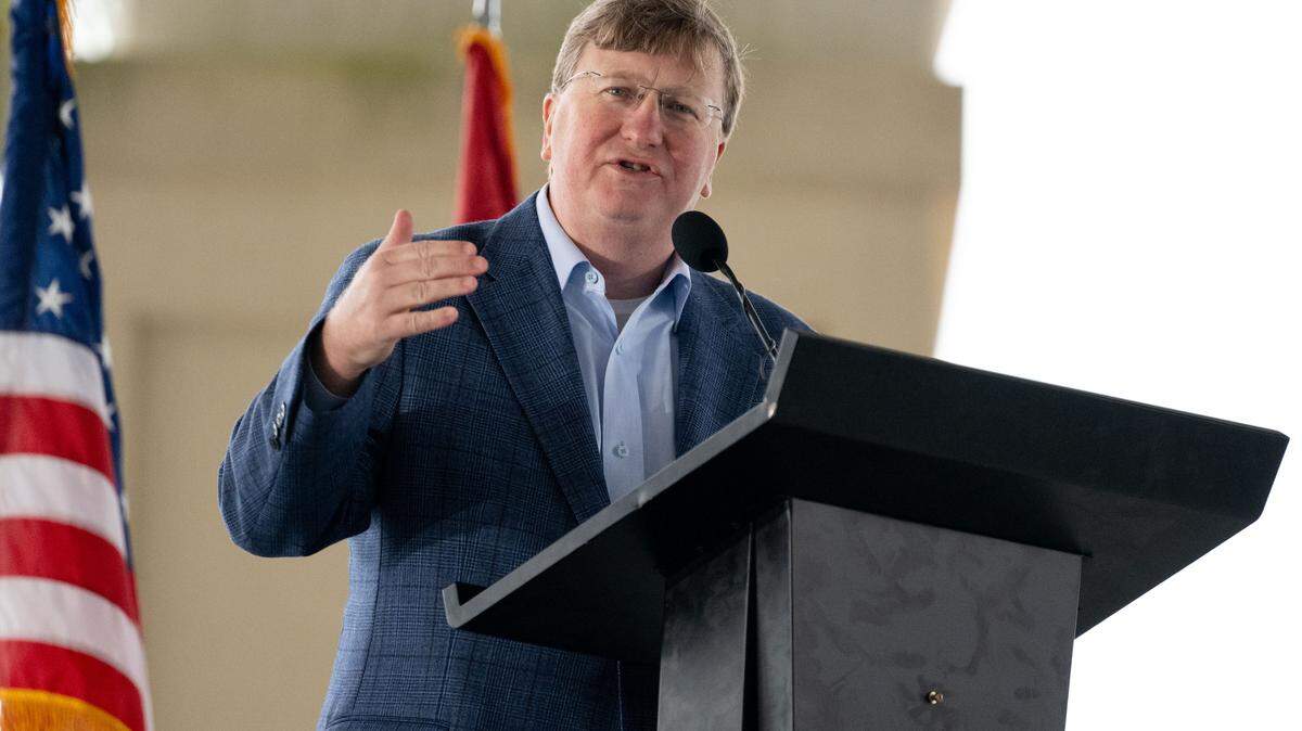 Governor Tate Reeves addresses the crowd during a 20th anniversary commemoration of Hurricane Katrina at the Barksdale Pavilion in Gulfport on Friday, August. 29, 2025.