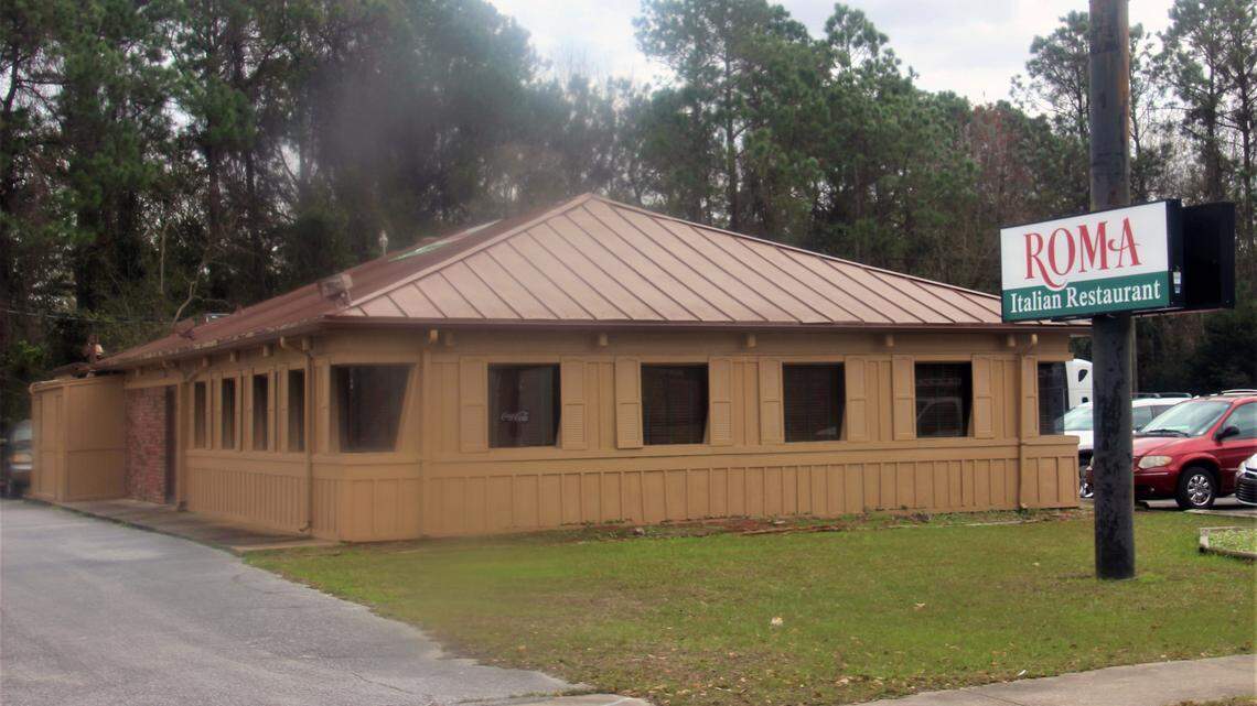 Roma Italian Restaurant is at 316 Ladnier Road in Gautier.