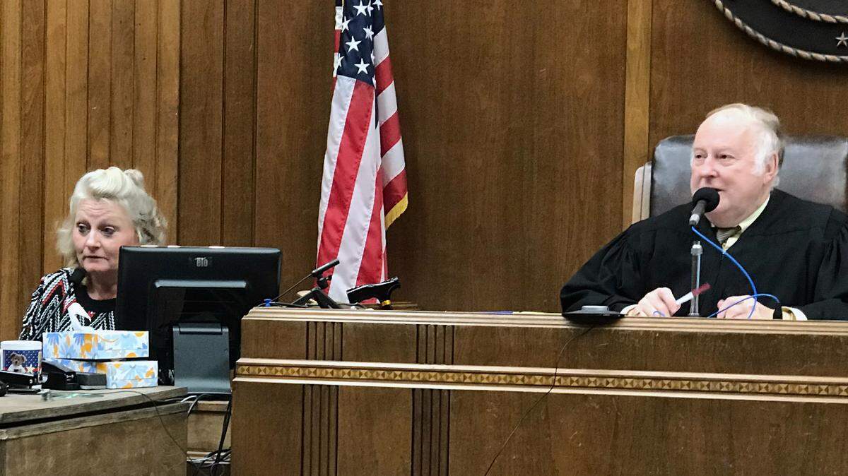 Former George County jail nurse Carmon Brannan testifies in her second manslaughter trial in Warren County, Miss., on Friday, July 27, 2018, after the first one ended in a mistrial earlier this year.