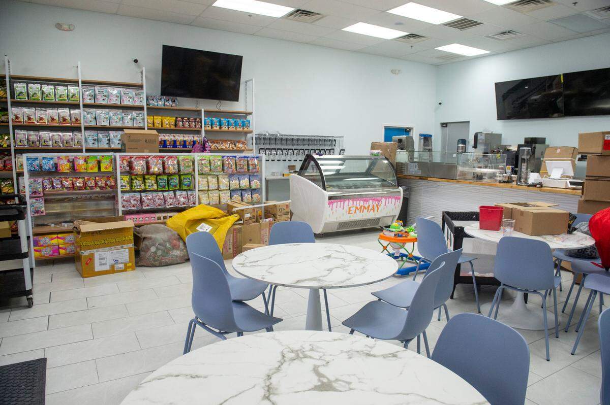 Emmay Mochi Donuts, Desserts & More introduces new sweet treats to D’Ibervill.