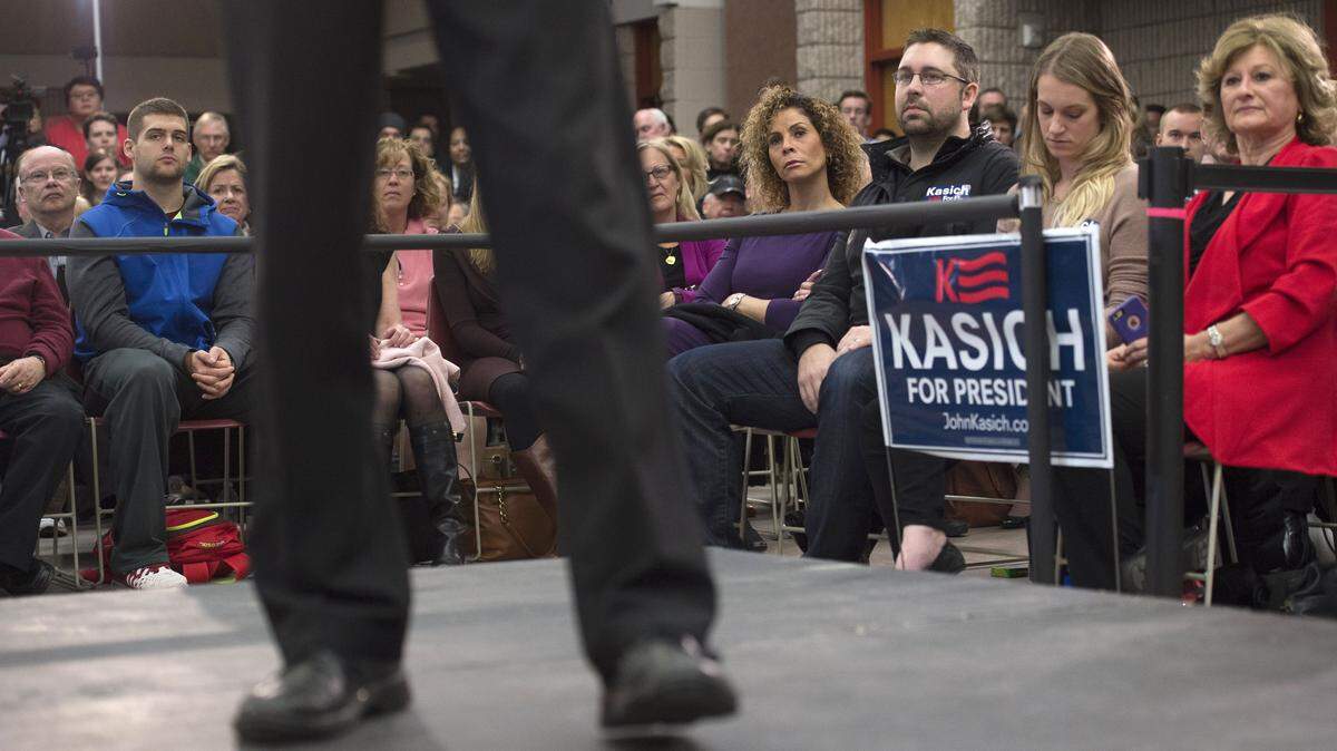 MOLLY RILEY/ASSOCIATED PRESSThe audience listens Monday to Republican presidential candidate Ohio Gov. John Kasich at a Town Hall at George Mason University in Fairfax, Va.