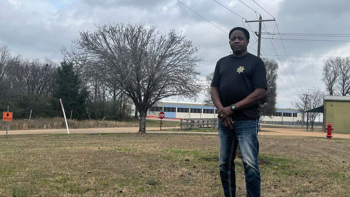 Mississippi subdivision struggles with massive data center moving in next door