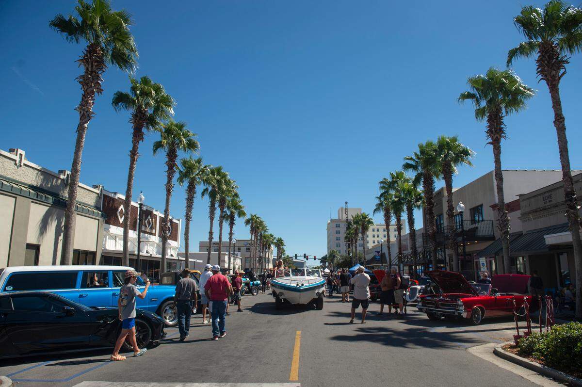 Cruisin’ The Coast returns to South Mississippi for the 28th year and organizers hope to again register more than 10,000 antique and classic cars and trucks for the nine-day event. View the Cruise, pictured here, opens the show in downtown Gulfport on Sunday.