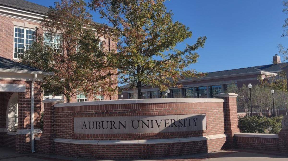 Auburn University officials are warning students about a “suspicious” man trying to pick up students in his van near campus.