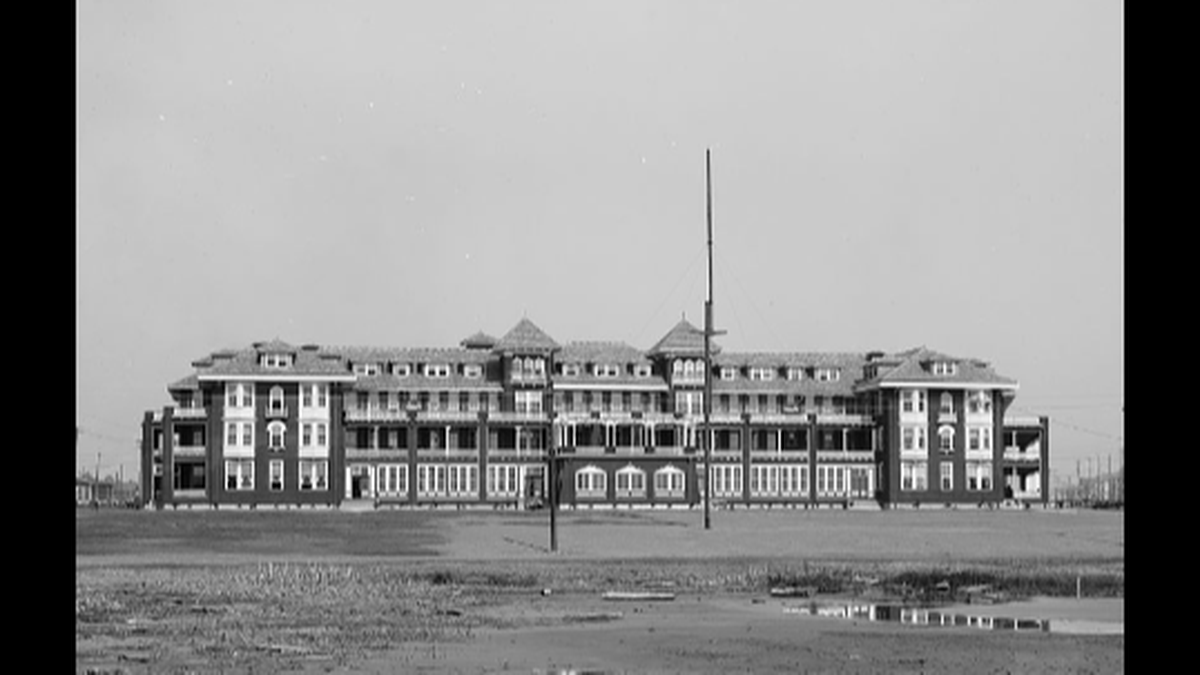Past: Built by Joseph T. Jones in 1903, the Great Southern Hotel was the premier resort for tourists from around the nation, featuring a cafe, a basketball court, and even a trolley line to the Yacht Club before closing during the Great Depression. Although several Gulfport locals managed to save the hotel soon after, it was demolished in 1951 to make room for U.S. 90. Today, Jones Park occupies the spot where the hotel once stood.