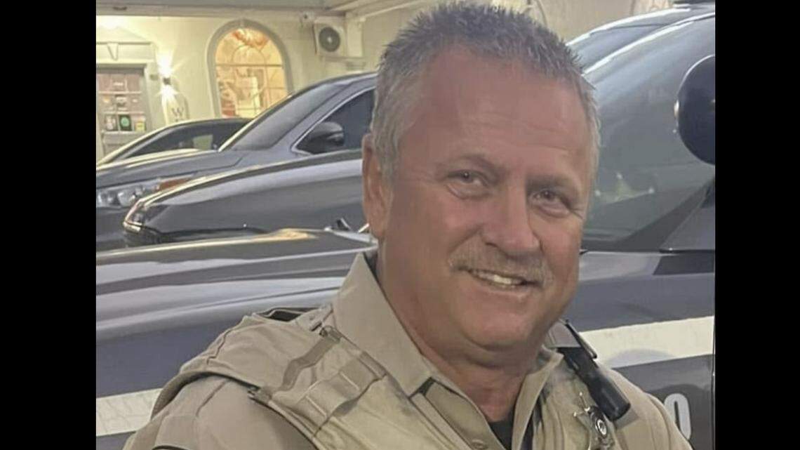 South MS deputy, female die during exchange of gunfire at apartments