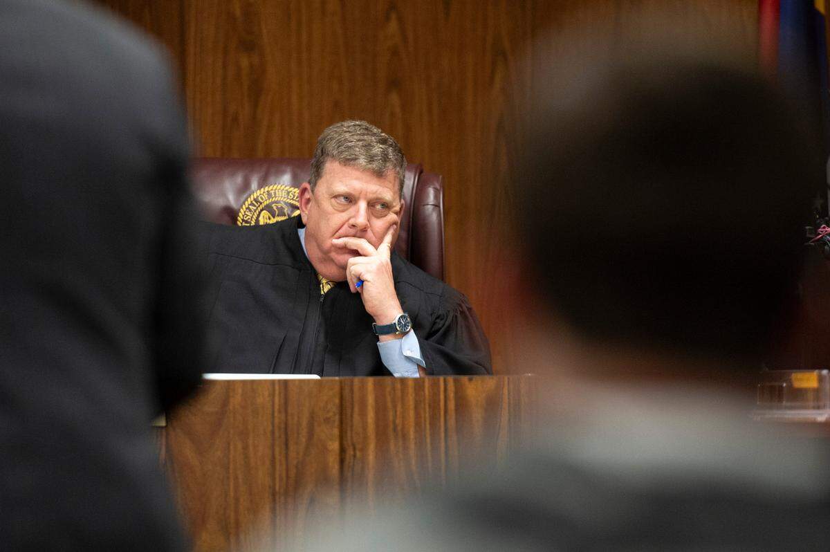 Judge Christopher Schmidt listens as Waveland Police Investigator Eddie Hursey is questioned on the witness stand during Alan Moran’s revocation hearing at Harrison County Circuit Court in Gulfport on Thursday, Dec. 19, 2024. Moran is accused of stalking a teen, violating his probation.