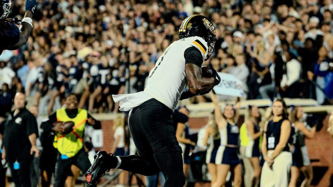 Dominant first half the difference as Southern Miss survives for rare road win