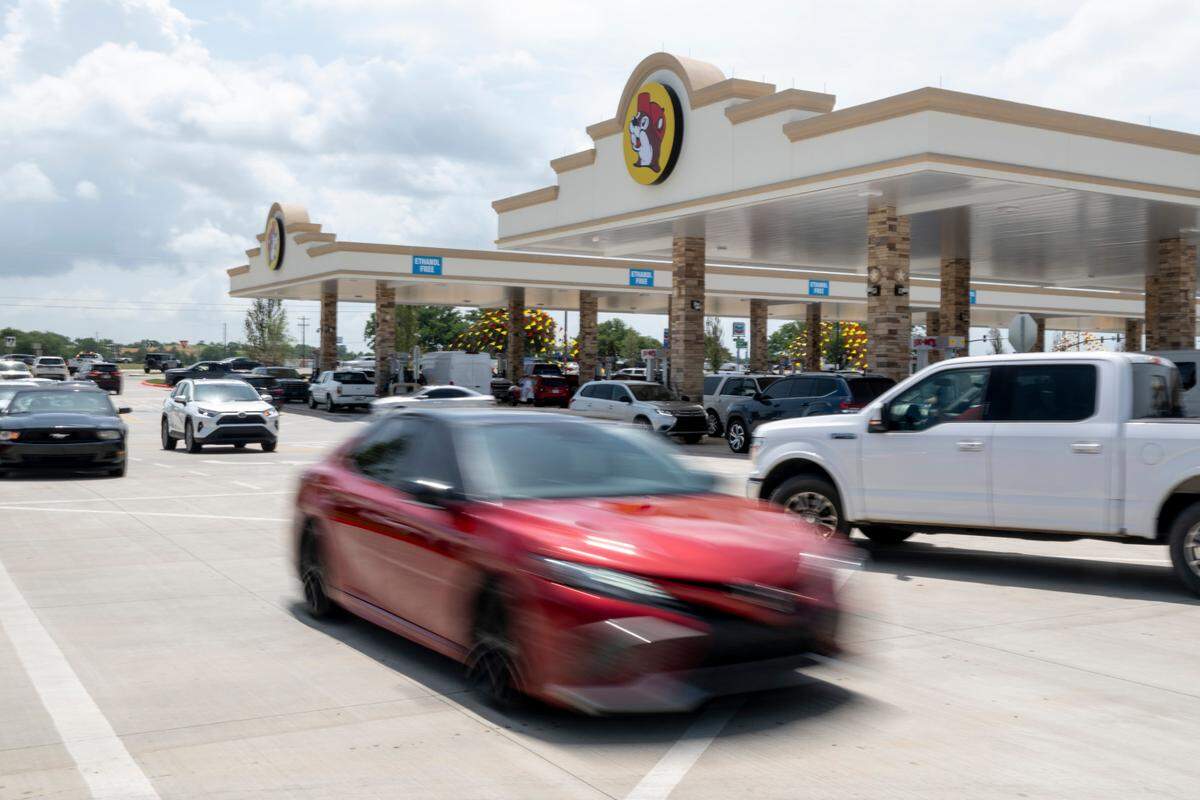 Traffic during opening day of Buc-ee’s first Mississippi location in Harrison County on Monday, June 9, 2025.