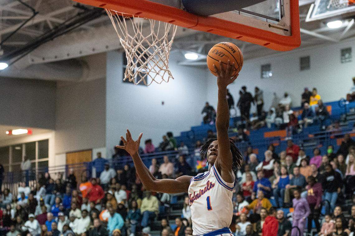 Gulfport’s Kamari Mitchell makes a layup during a game against Biloxi at Gulfport High School in Gulfport on Friday, Jan. 13, 2023.