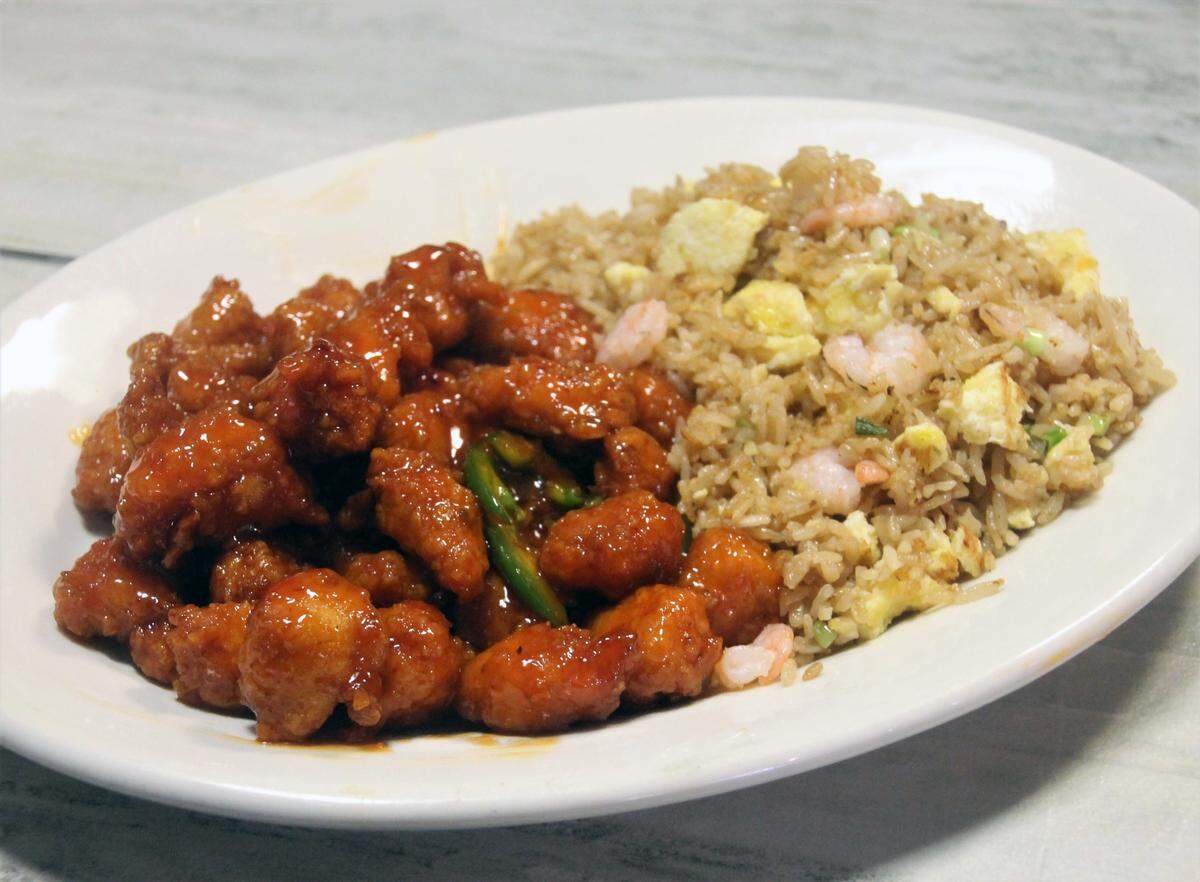 The General Tso’s chicken at Le’s Place, a sushi, Cantonese and pho restaurant in Ocean Springs, is the most popular dish on the menu. The owners say they are closing because of life changes.