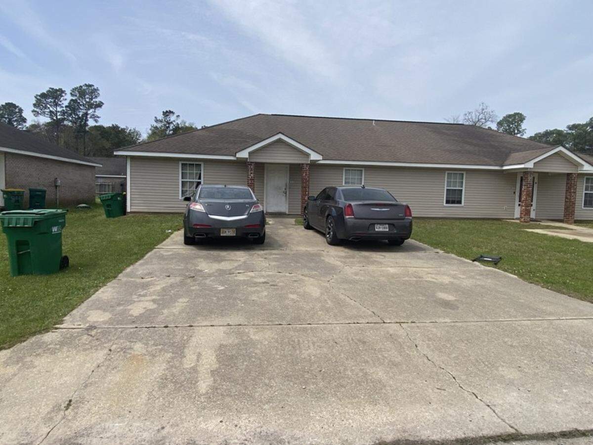 A 20-year-old died and a woman was injured on Wednesday, March 26, 2025 in what authorities called a “domestic fight” that led to a shooting at a home on Santa Fe Avenue in St. Martin.