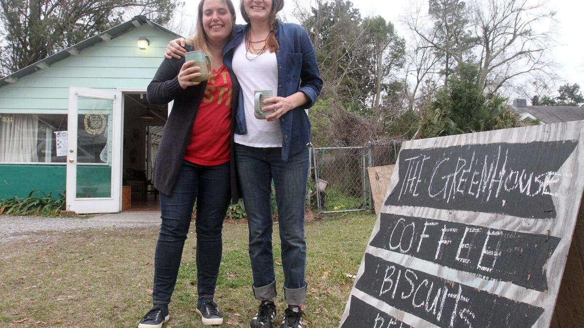 Jessie Zenor and Kait Sukiennik only knew each other for about a month before they teamed up to open the Greenhouse on Porter in Ocean Springs. True to its name, the restaurant is based in an old greenhouse on Porter Avenue.