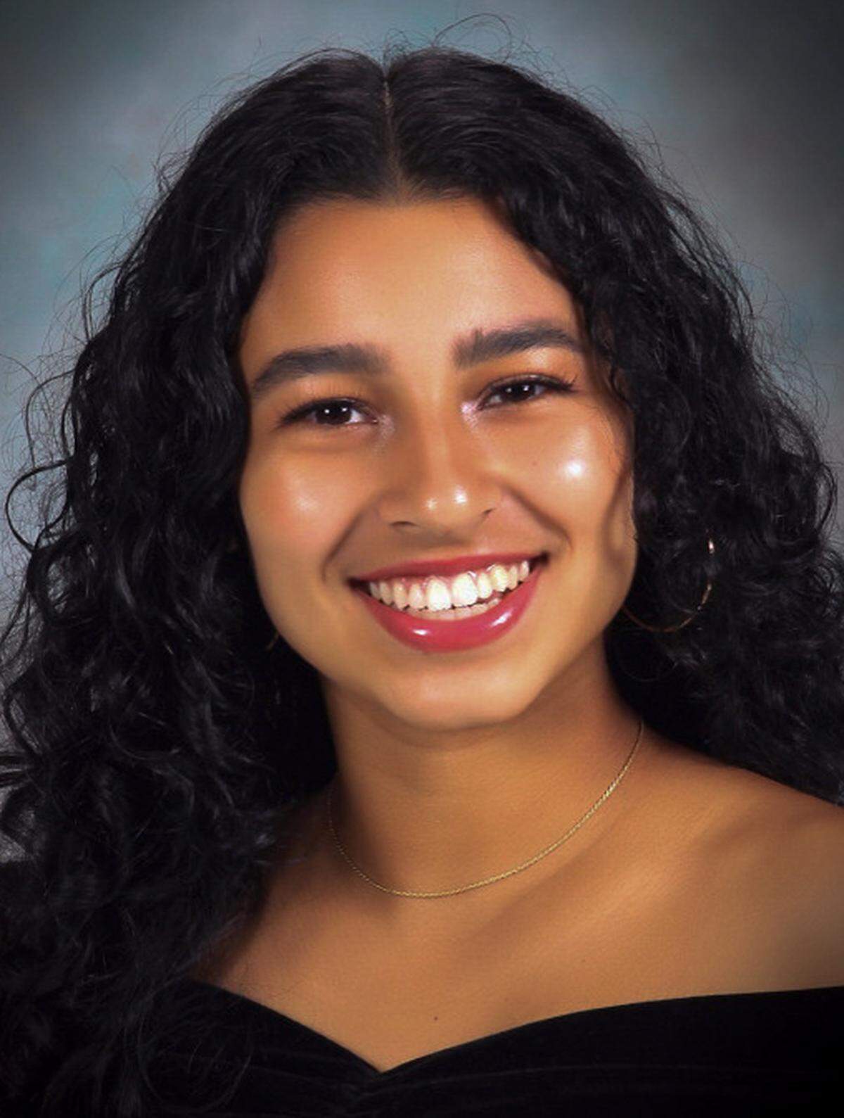 Pascagoula HS Valedictorian Alondra Reyes