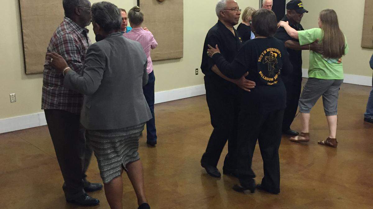 G. TREMAIN MERRELL/SPECIAL TO THE SUN HERALDBen and Lucille Gibson, center, teach urban-style ballroom dancing.