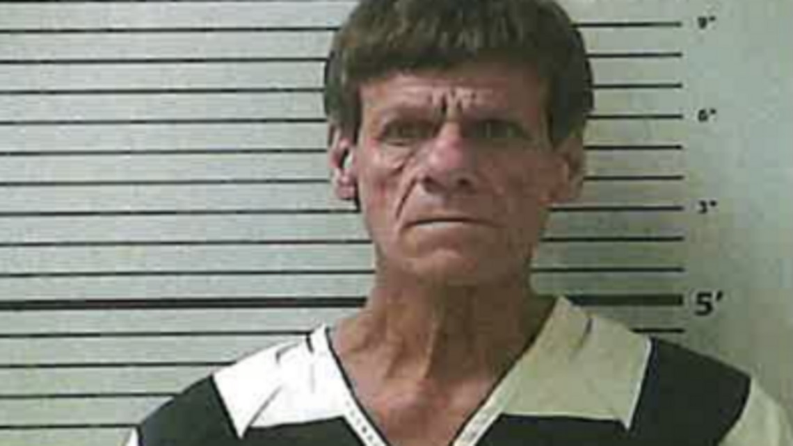2 men arrested, charged with stealing veterans’ plaques from Coast cemeteries