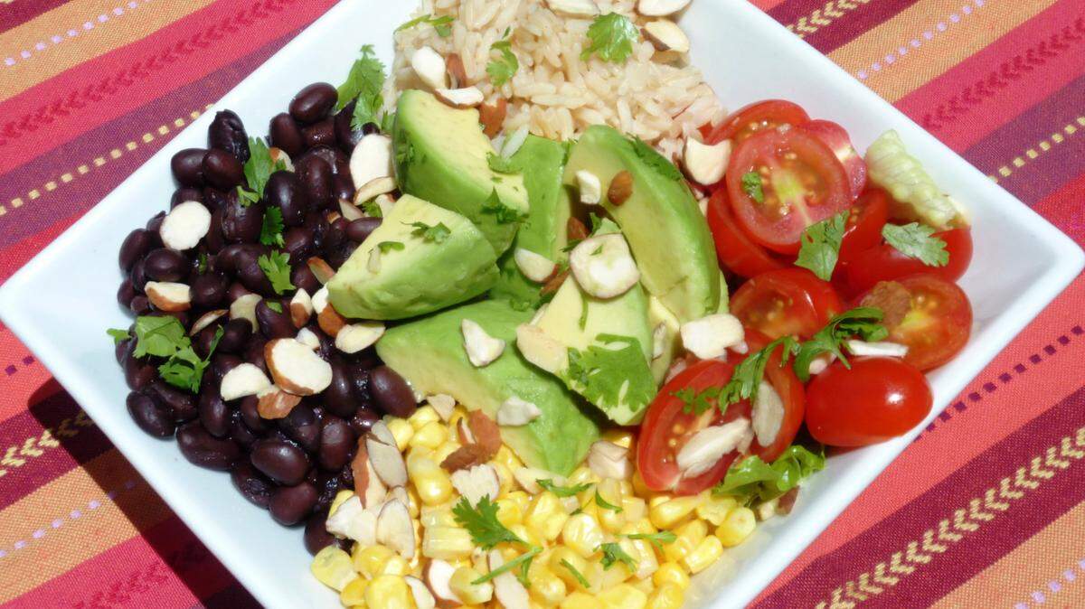 LINDA GASSENHEIMER/TNSThe Mexican Fiesta Bowl is healthy and easy to make.