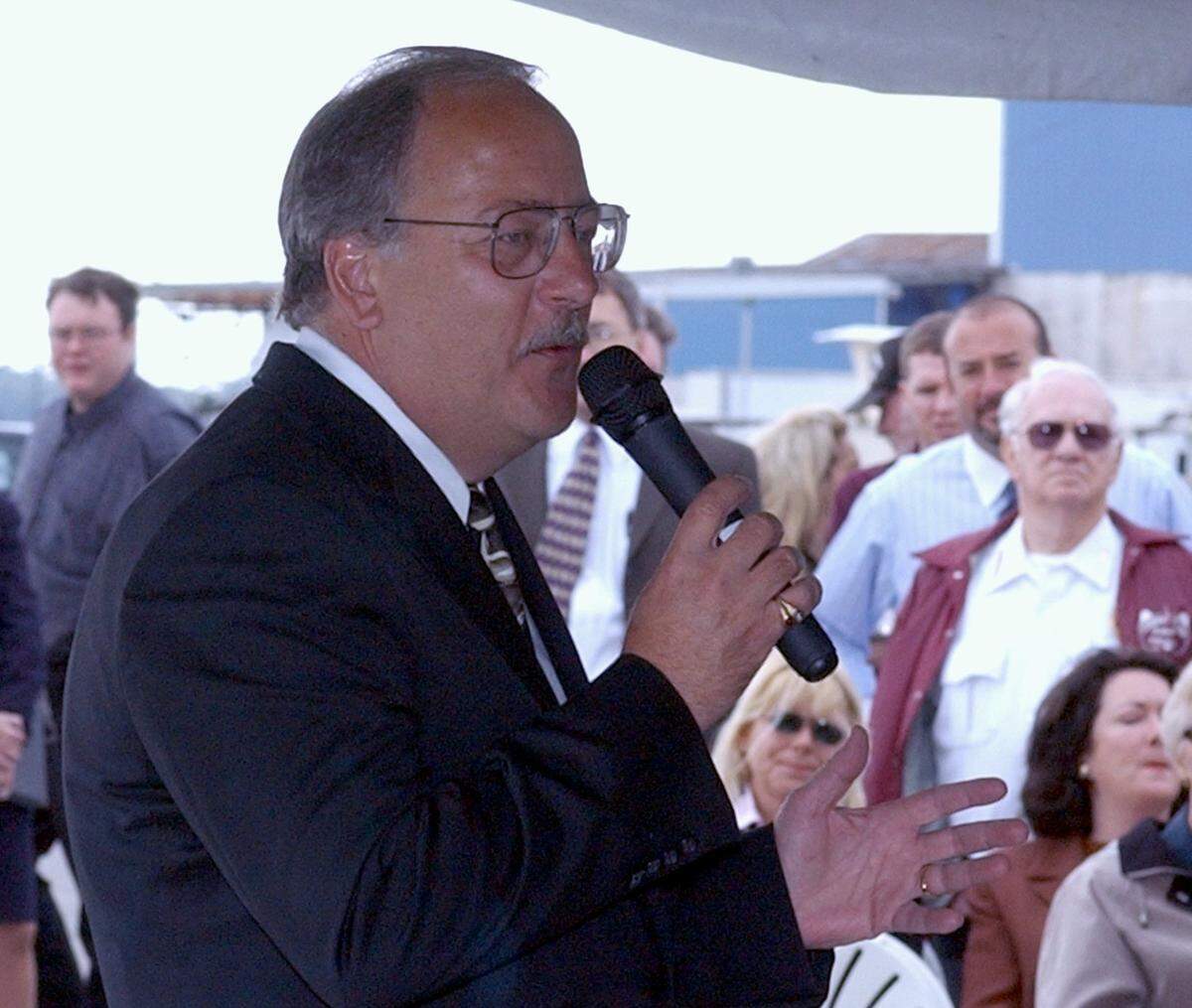Groundbreaking for the Silver Slipper Casino in Waveland, Ms, on Wednesday January 26, 2005.