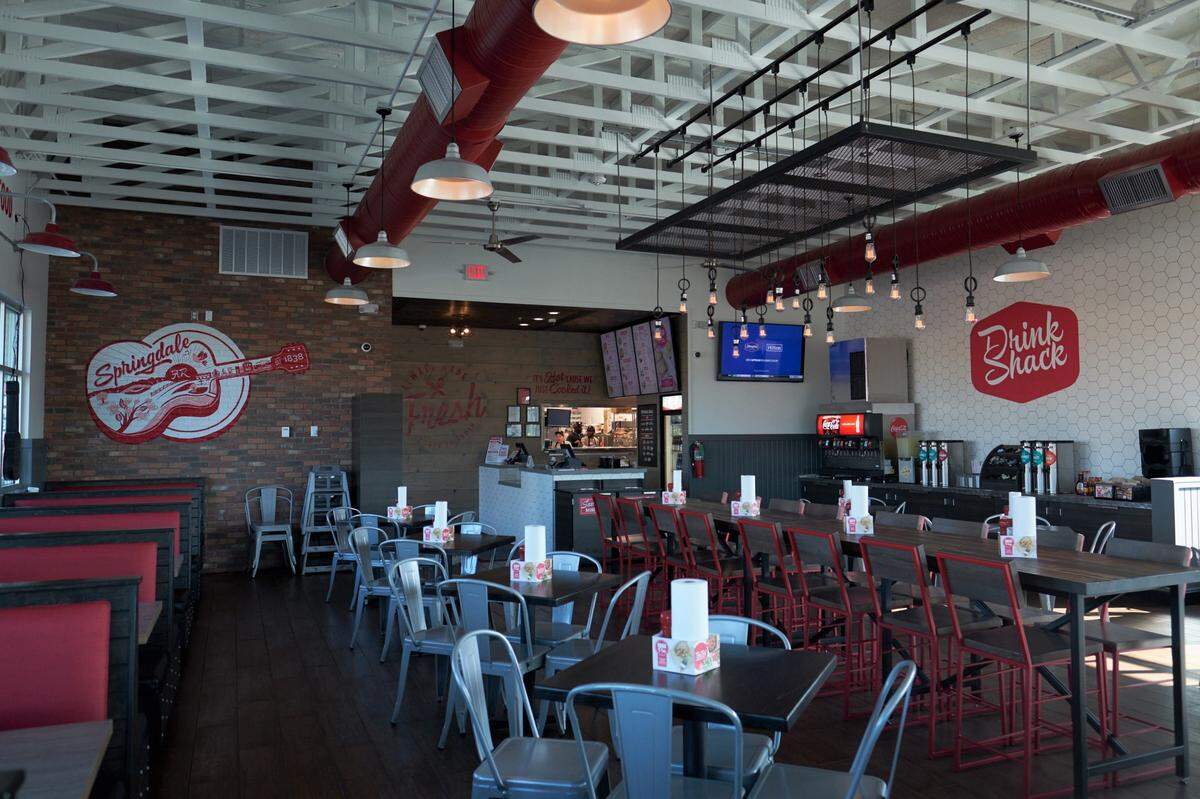 Slim Chickens restaurants combine fresh ingredients and a casual culture. The first franchise in South Mississippi will open in Biloxi.