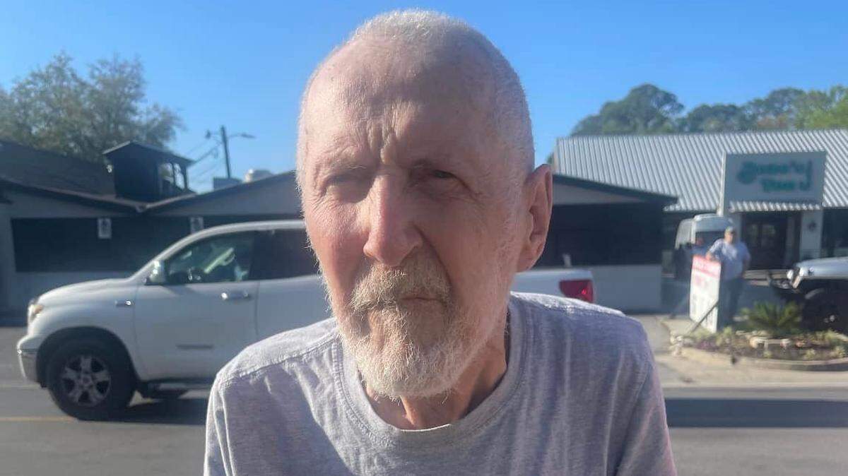 Pascagoula police are asking for the public’s help to identify an elderly man found wandering on a street on Sunday, April 3, 2022.