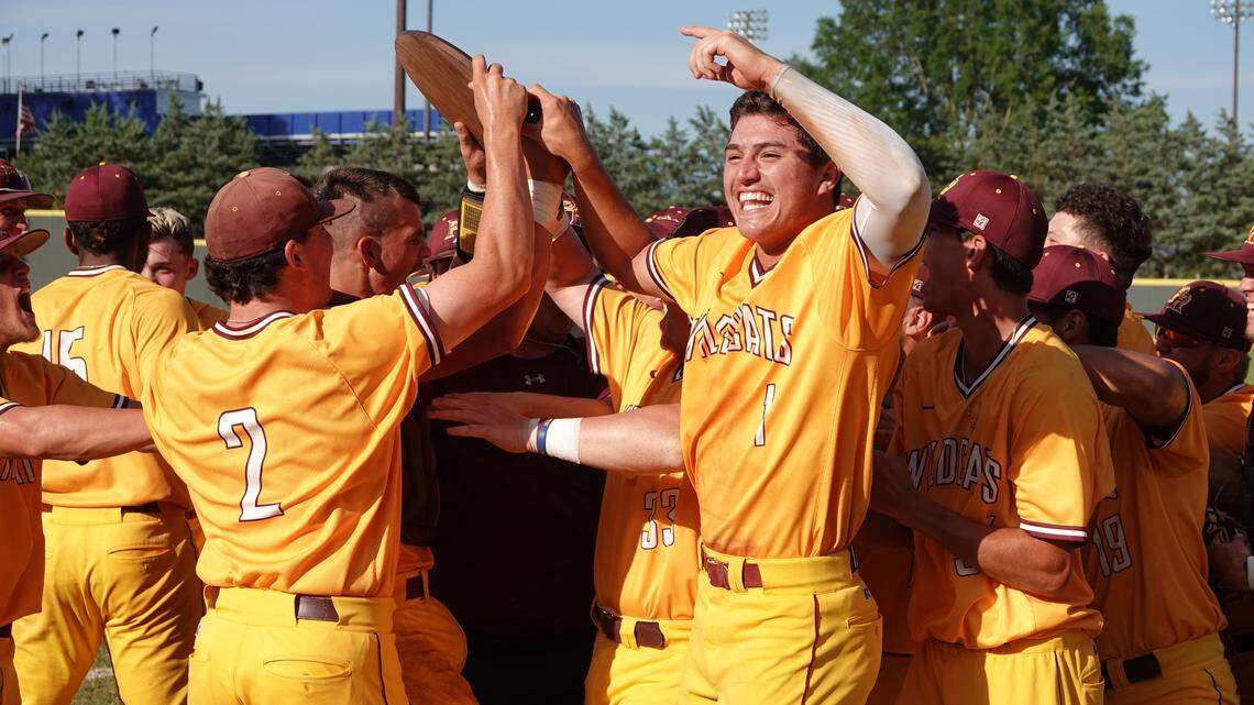 A Coast college baseball team is No. 1 seed in the World Series