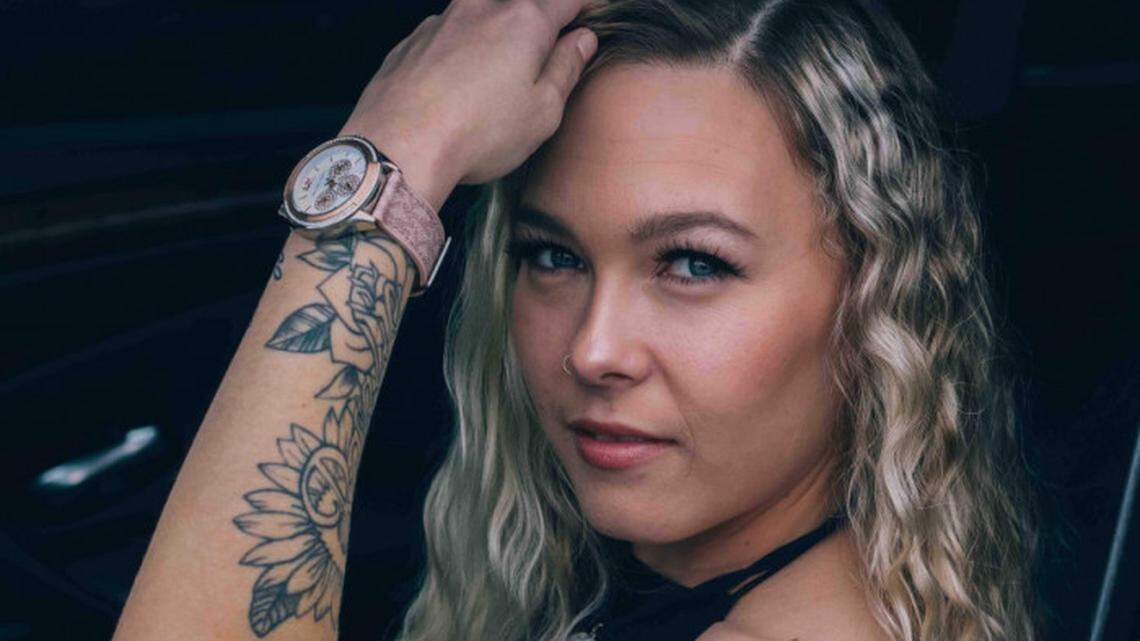 Biloxi mom Tia Dickerson is still in the running for Inked Magazine’s cover girl search.