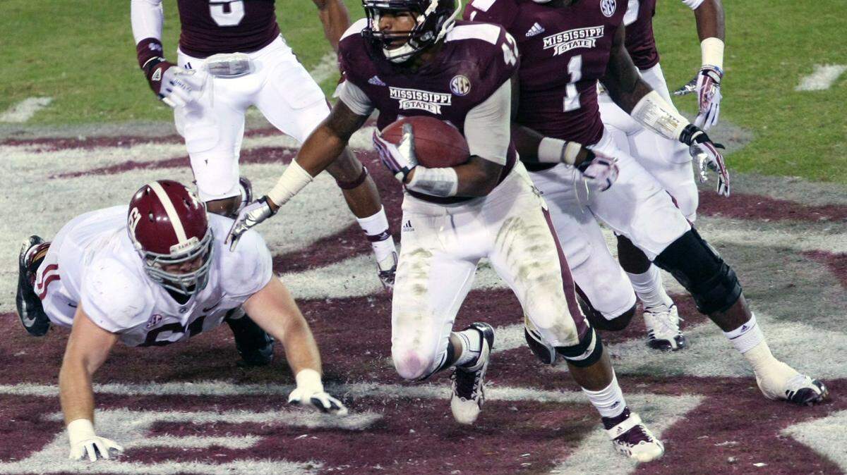 KERRY SMITH/ASSOCIATED PRESS 
 Mississippi Statelinebacker linebacker Beniquez Brown (42) has declared for the NFL Draft.