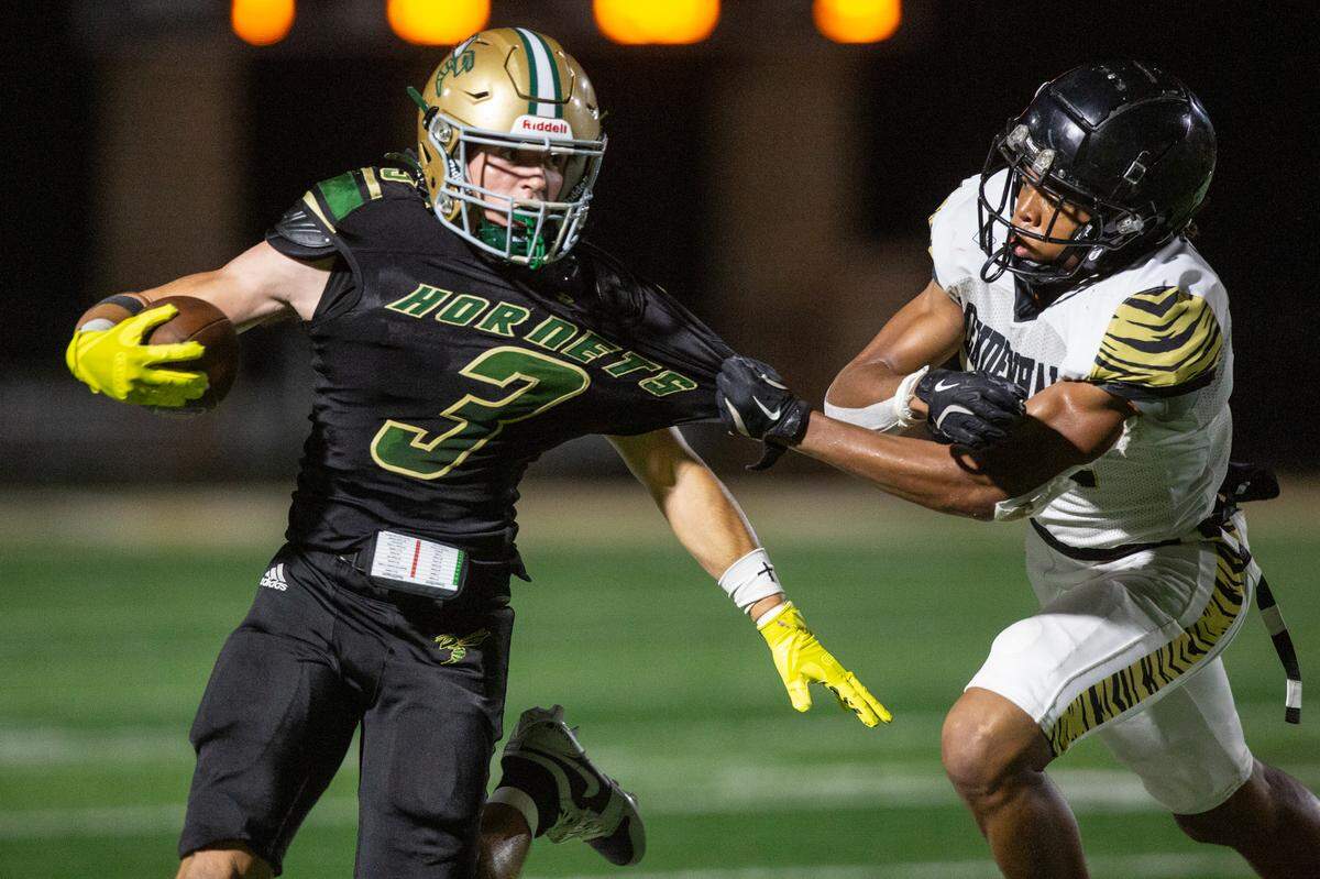 Poplarville’s Nick Miller runs the ball during a playoff game between Poplarville and Mendenhall at Poplarville on Friday, Nov. 8, 2024.
