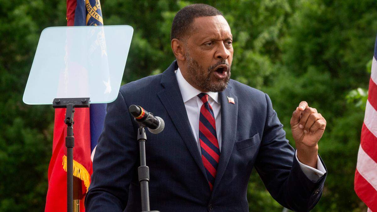 Former Georgia state Rep. Vernon Jones said Monday, Feb. 7, he is dropping out of the race for governor. (AP Photo/Ron Harris)