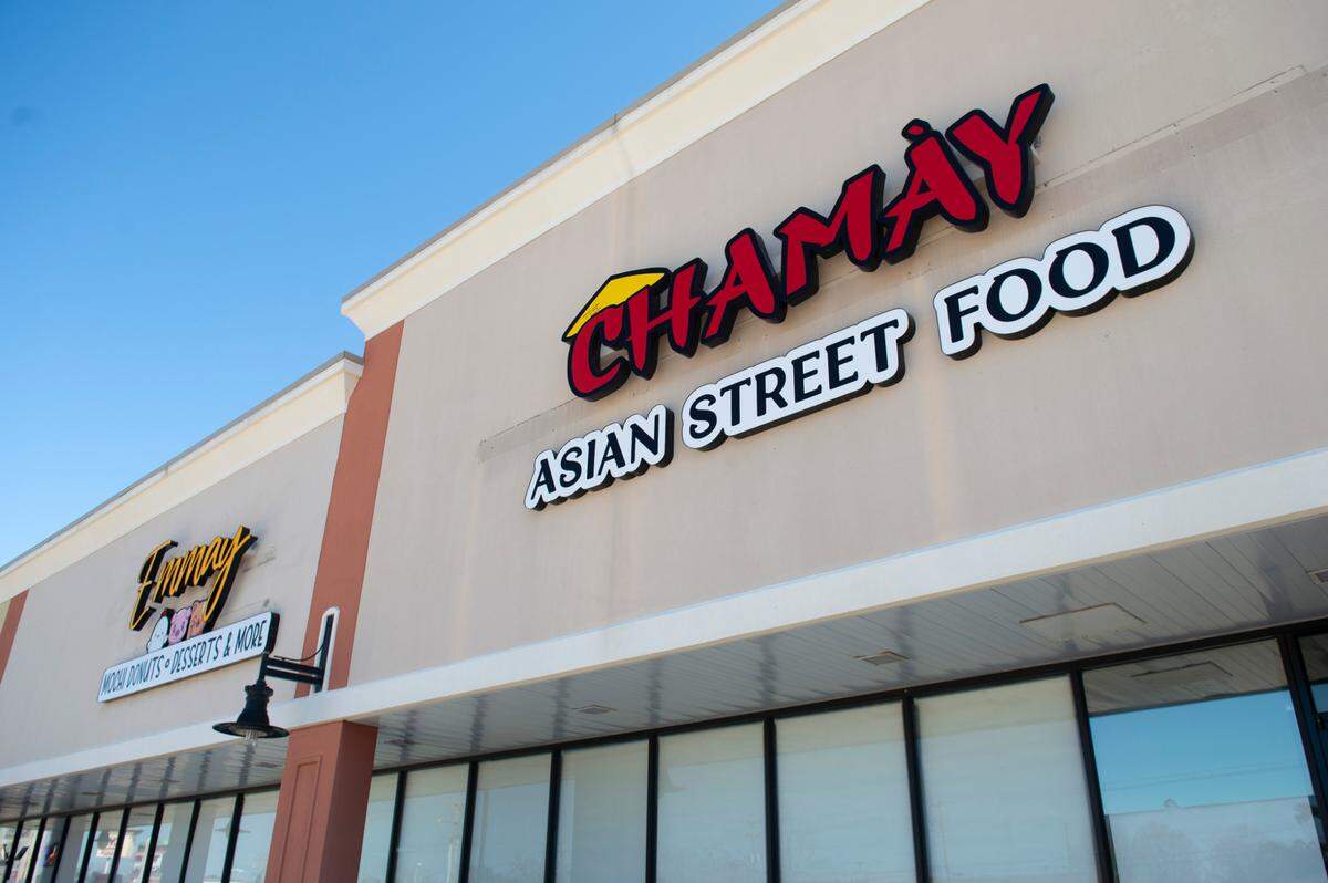 Now open are Emmay Mochi Donuts, Desserts & More and the attached Hero Claw Kingdom filled with claw games. Later this year, Chamay Asian Street Food will open in the adjacent location in D’Iberville.