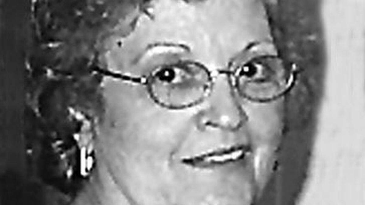 Brenda Ann Yetter of Long Beach, Hurricane Katrina victim
*this file was widened to make for a better obit mug crop.