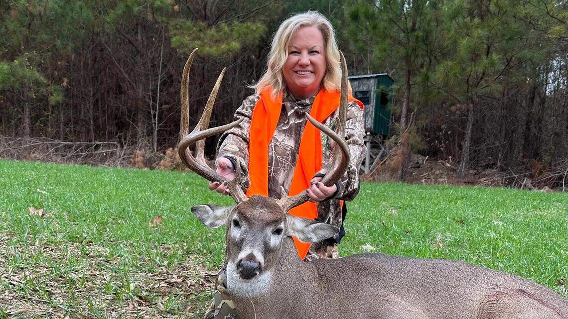 Mississippi hunter bags tall-tined 9-point buck, with unofficial gross-score of 136
