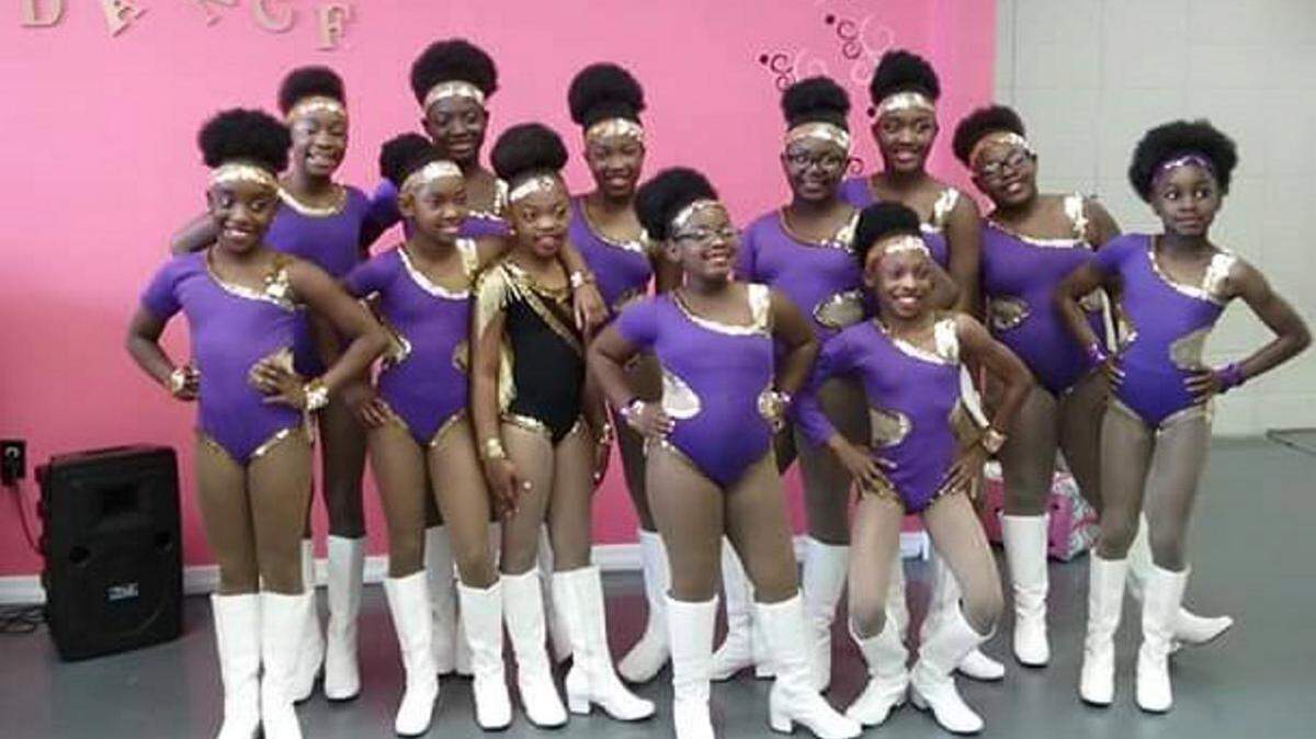 Pink Dancing Diamonds