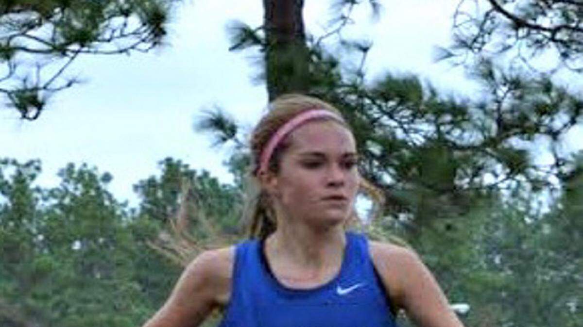 VANCLEAVE HIGH SCHOOL 
 Lina May of Vancleave won the 4A Cross Country crown, with a time of 19:36. Her time of 19:36 met the National Elite Silver Standard.