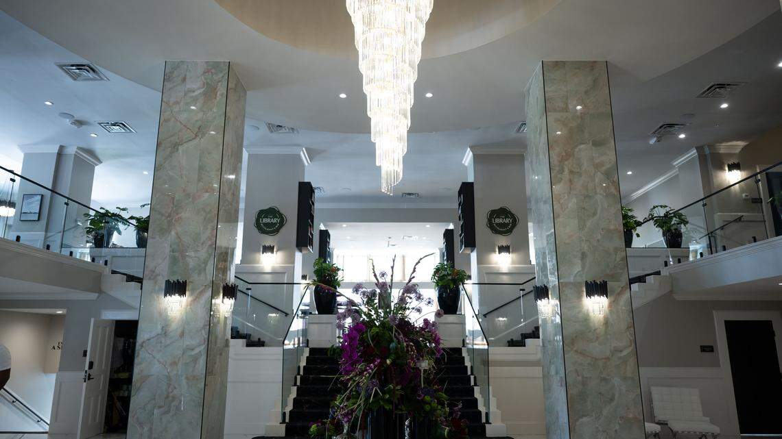 ‘It’s magnificent,’ people say as Markham Hotel reopens in downtown Gulfport